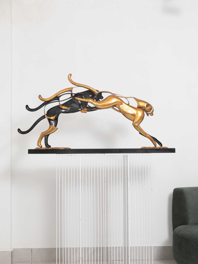 The running leopard
