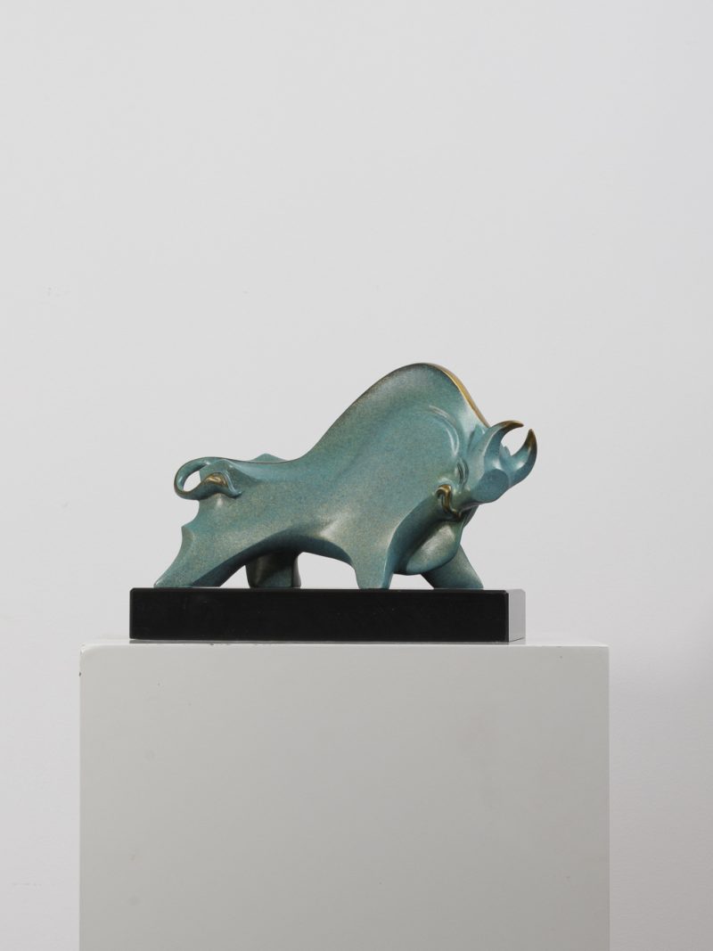 The copper-green bull
