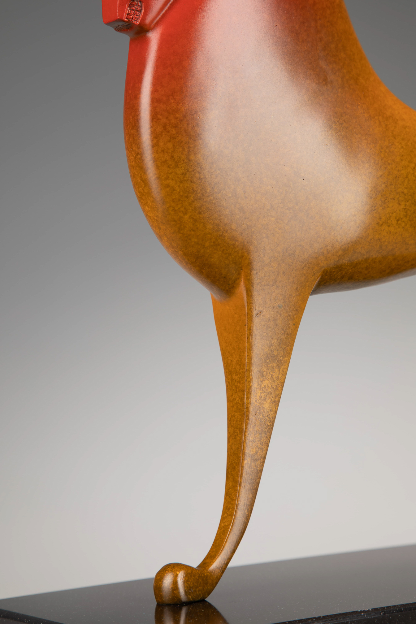 Minimalist gradient horse — leg close-up.
